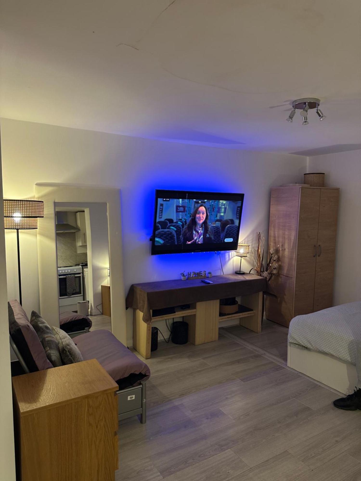 Stylish Studio Flat - Watford Junction - Harry Potter Dış mekan fotoğraf